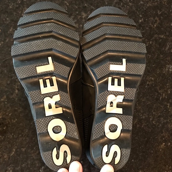 New Sorel Joan of Arctic Wedge II Chelsea Boot, Black Wedges, Sorels, Booties - Picture 13 of 16